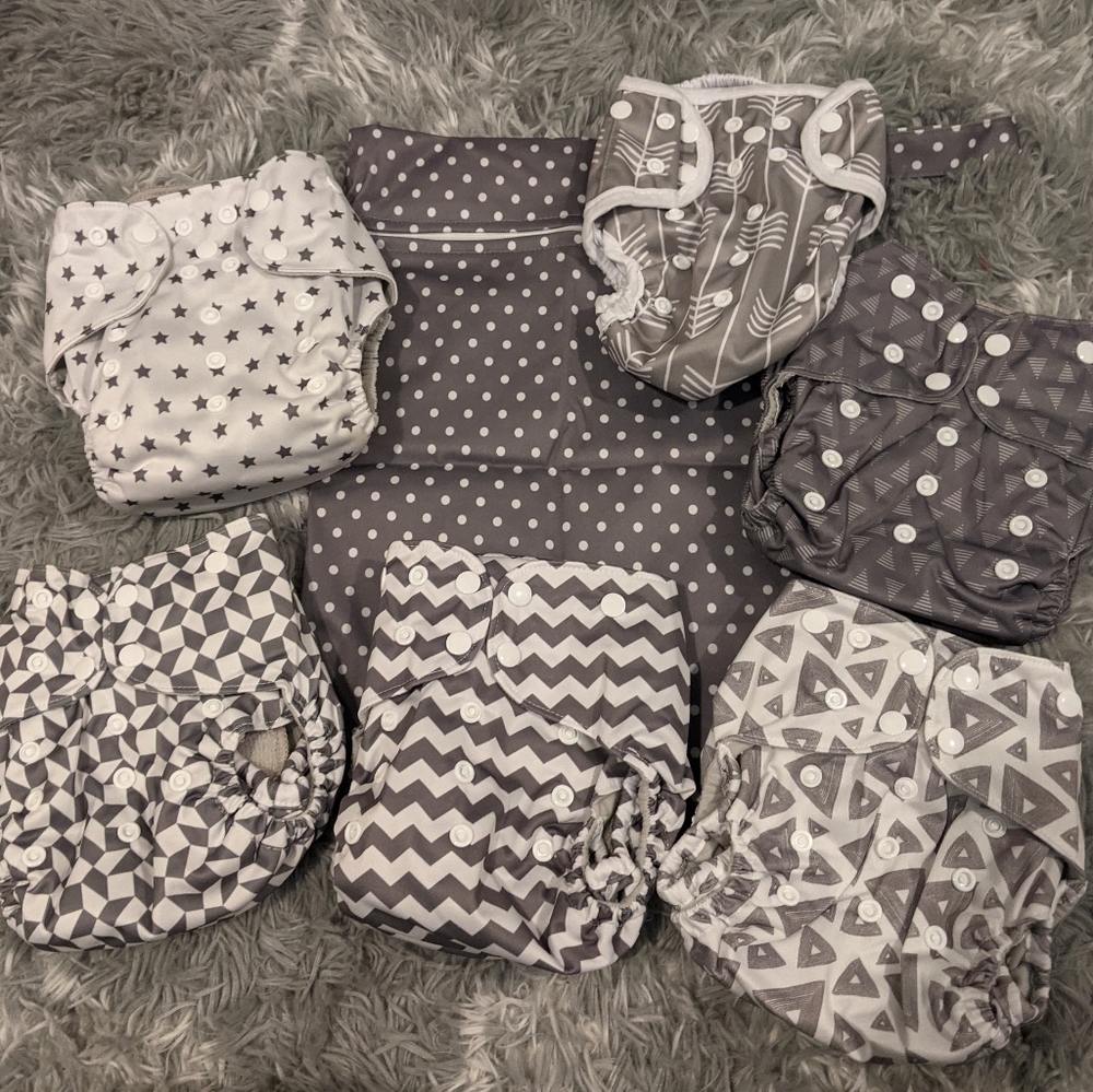 New Reusable adjustable diapers with liners